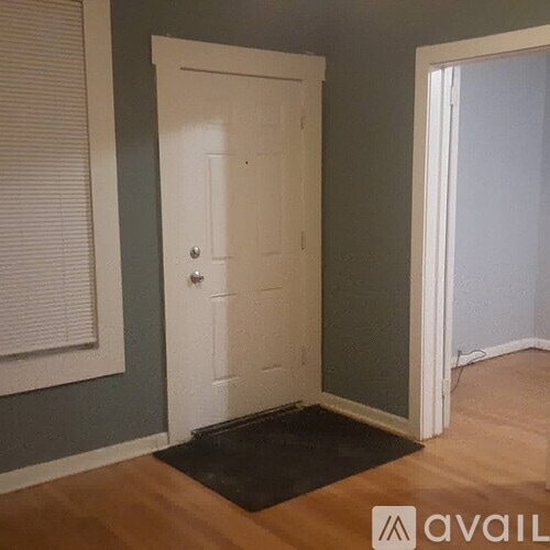 Building Photo - 3418 W Armitage Ave