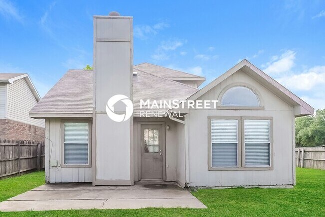 Building Photo - 3 Bedroom Pet-Friendly Home in Fort Worth,...