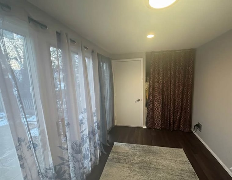 Building Photo - 20 Lawry Ct