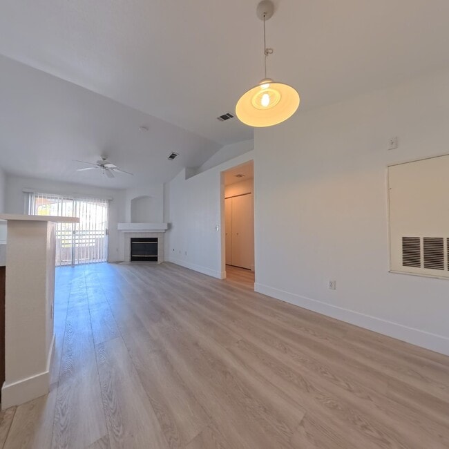Building Photo - Upgraded 1 Bed 1 Bath Second-Story Condo at Opulence!