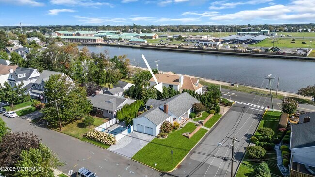 Building Photo - 67 N Farragut Ave