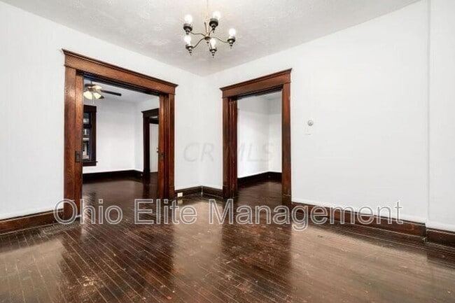 Building Photo - 890 Studer Ave