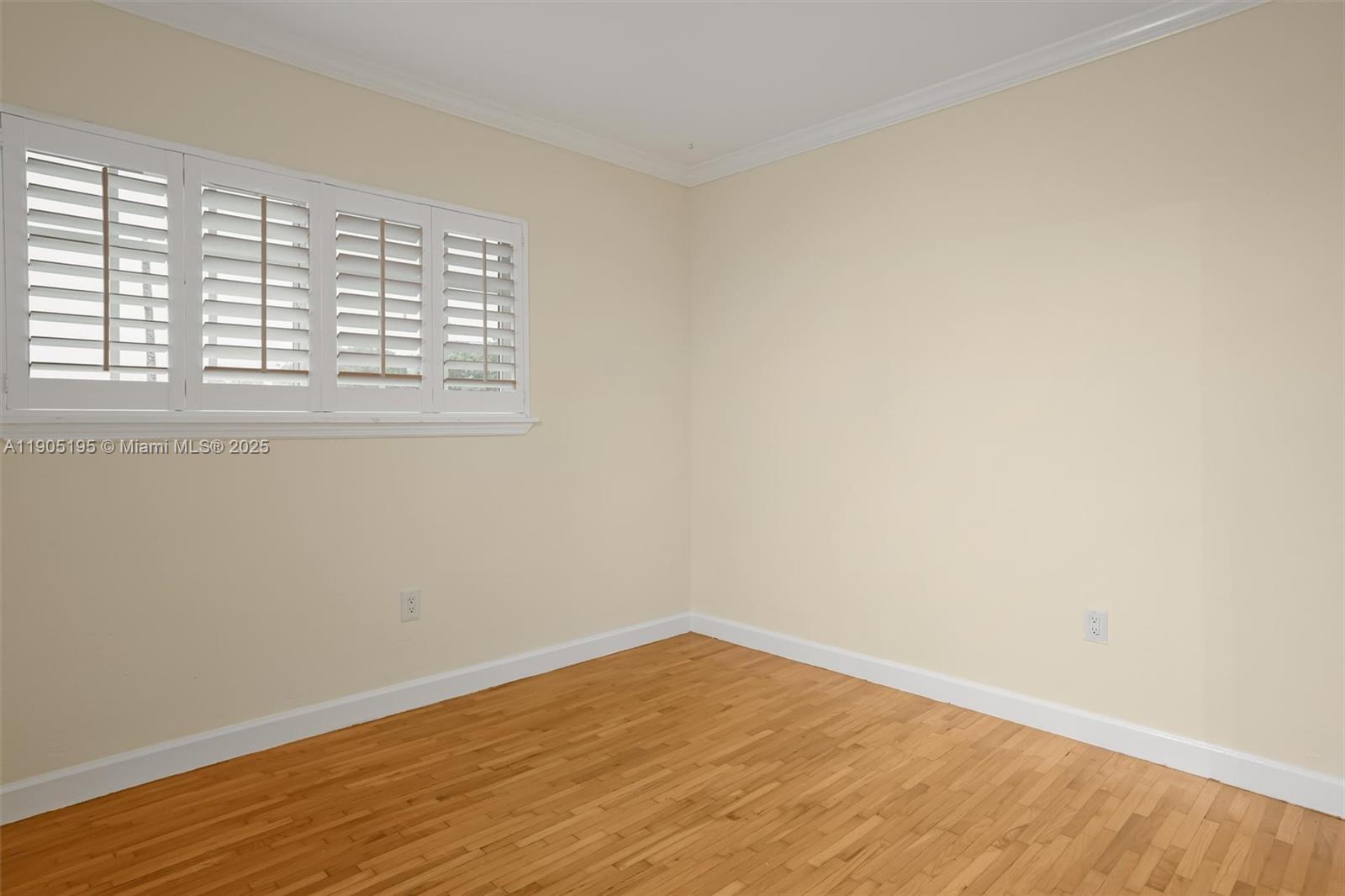 Building Photo - 45 Antilla Ave