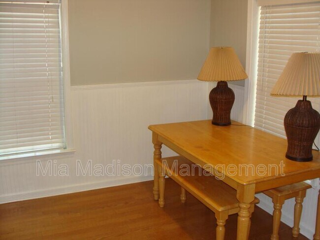 Building Photo - 4708 Springhill Rd