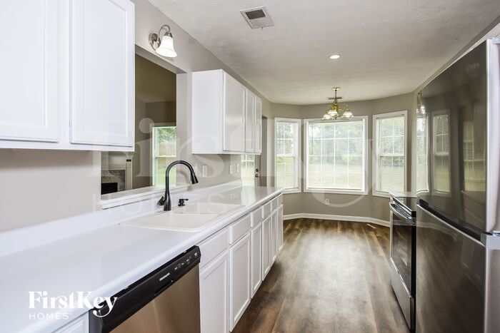 Building Photo - 1776 Summit Creek Way