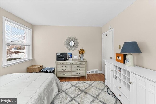 Building Photo - 4 S Chester Ave