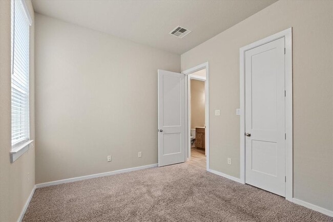 Building Photo - 12303 Woodnote Ln