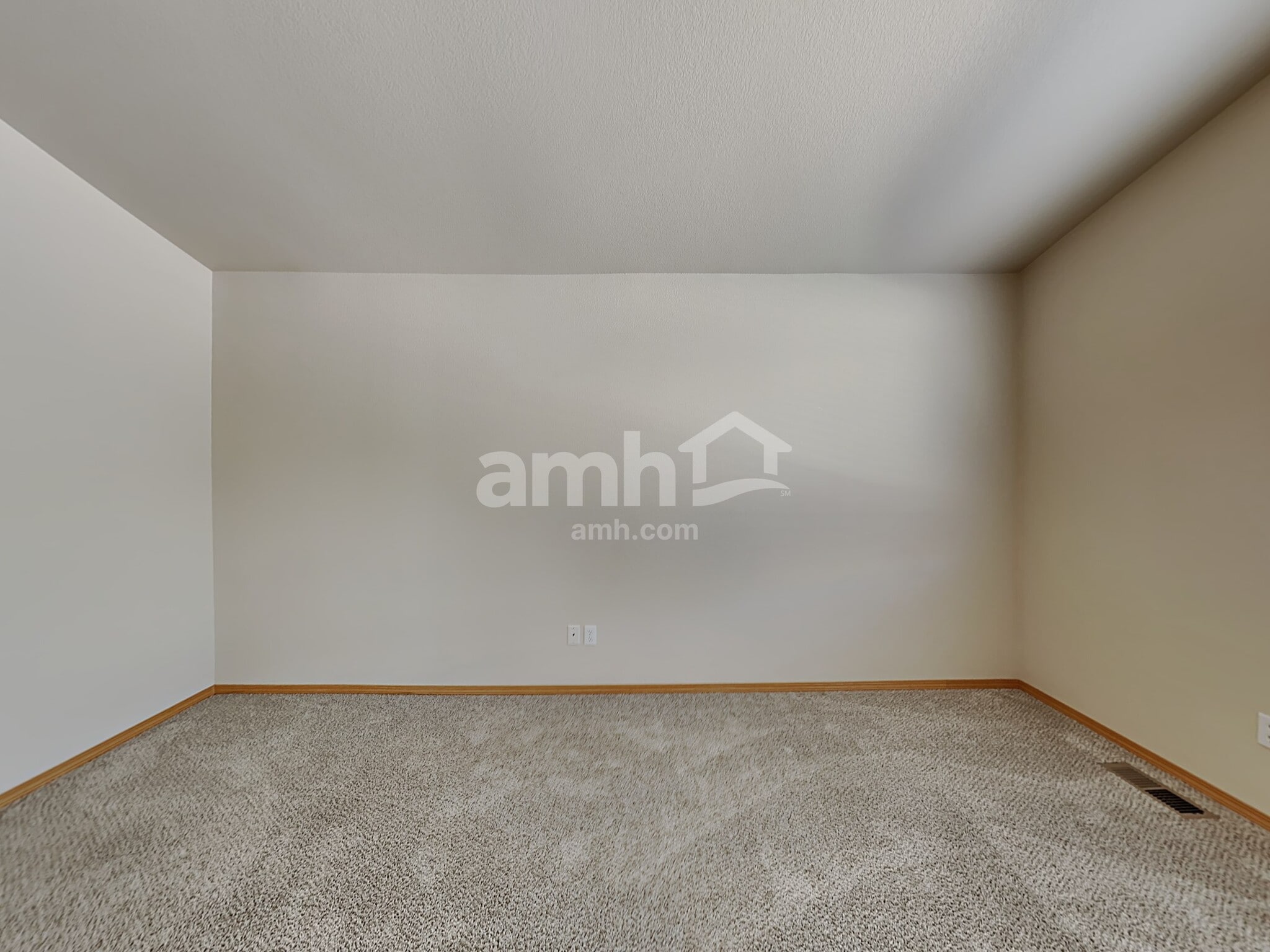 Building Photo - 7606 Cholla Ct