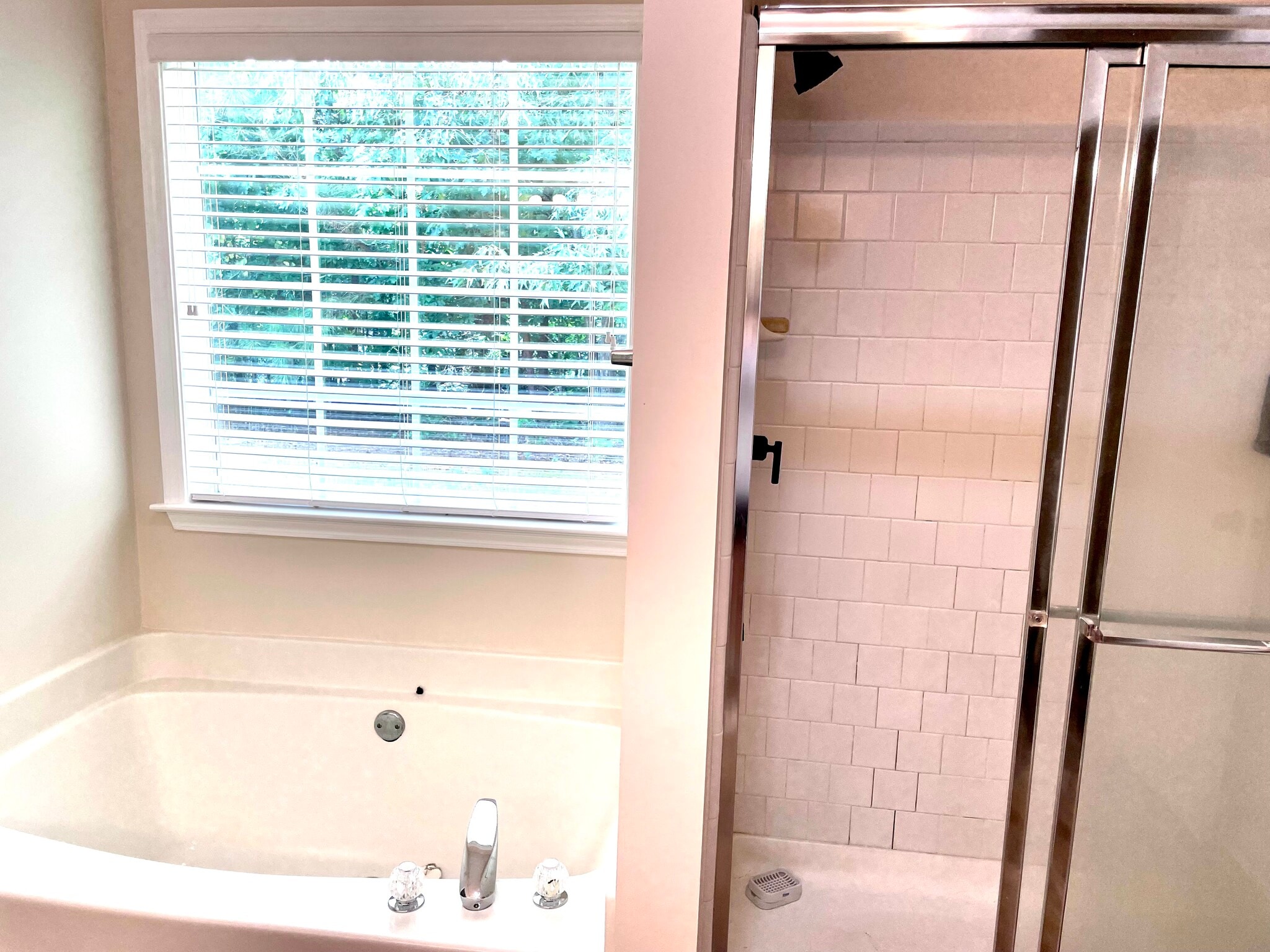 Building Photo - 2419 Traywick Chase