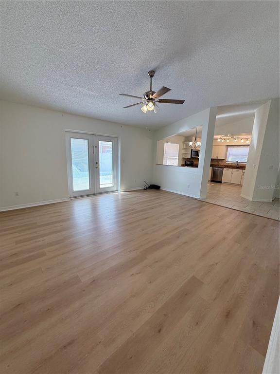 Building Photo - 8813 Magnolia Ct