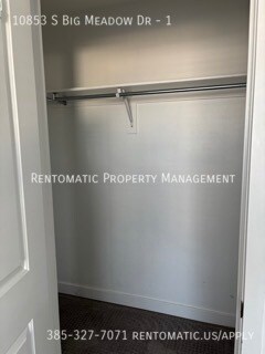 Building Photo - 10853 Big Meadow Dr