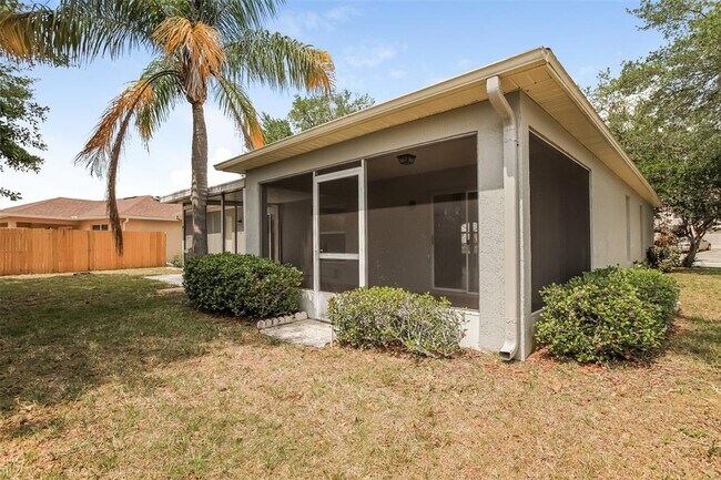 Building Photo - 557 Oak Branch Cir