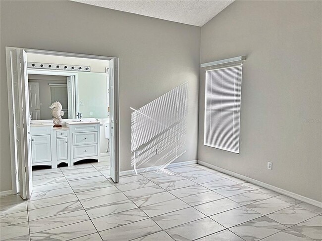 Building Photo - 3505 Tenby Cir