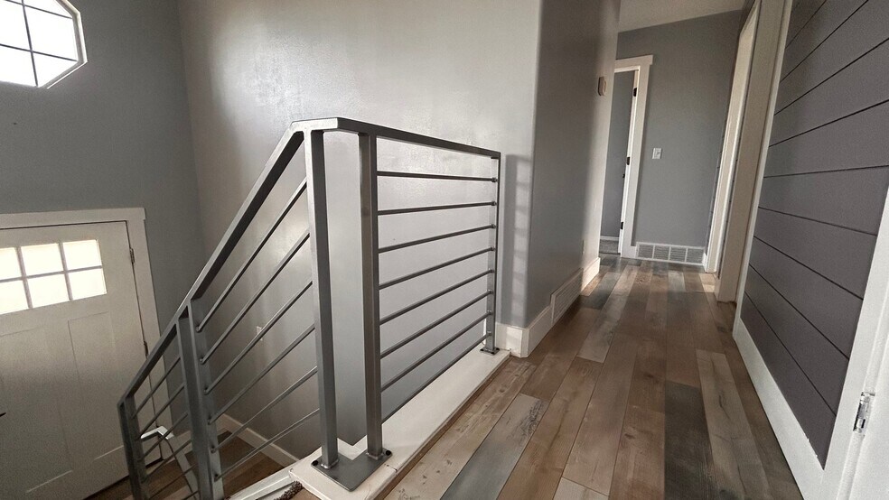 Building Photo - 1611 W 600 N