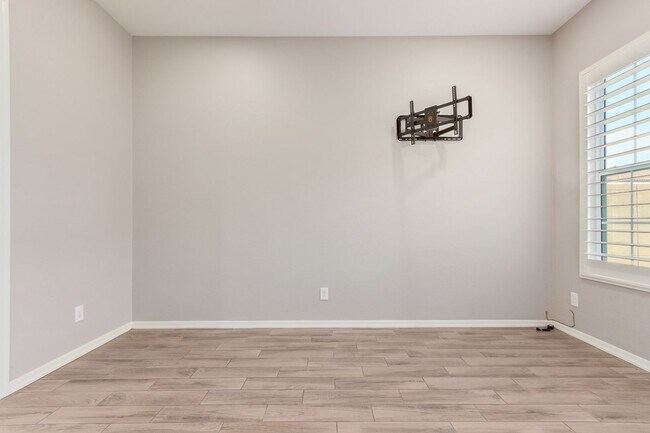 Building Photo - New Rental Listing in Madison Vistas