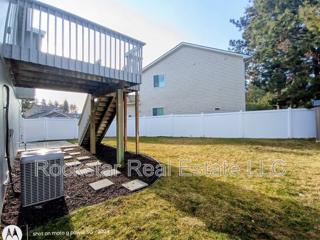 Building Photo - 9022 W Campus Dr