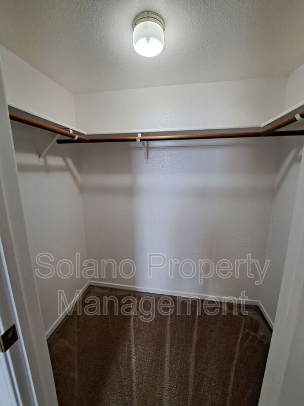 Building Photo - 849 Chateau Cir