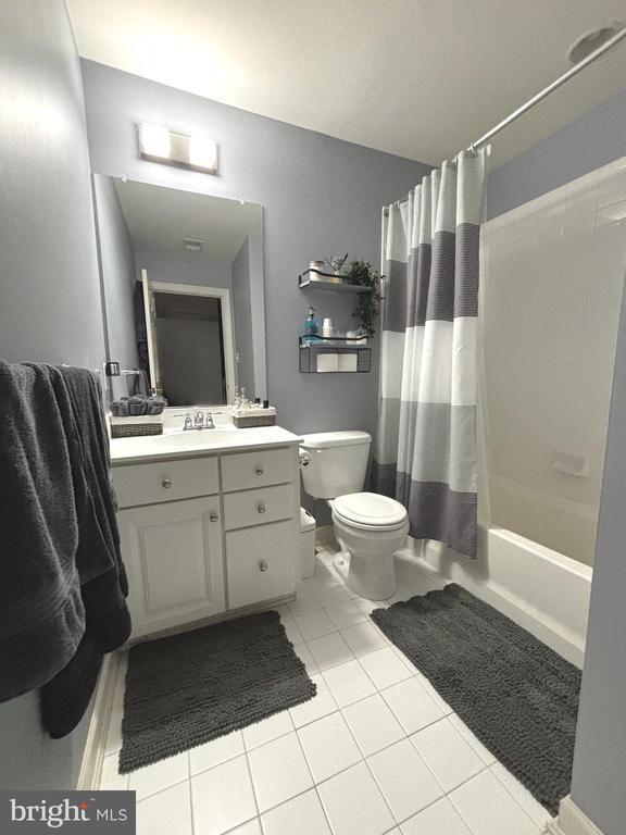 Building Photo - 3120 King Ln