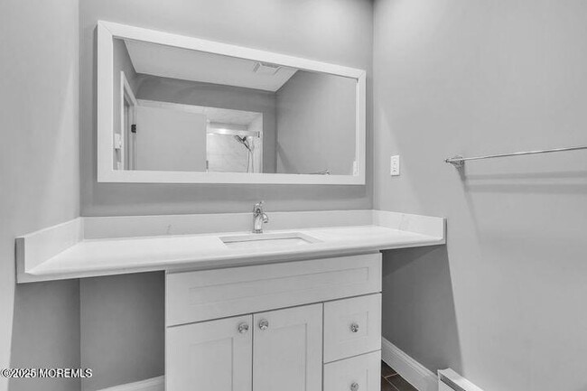 Building Photo - 25 Meadow Green Cir