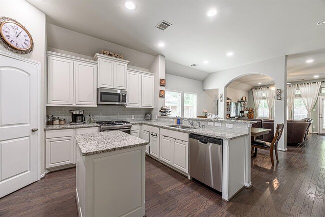 Building Photo - 143 Sunrise Haven Dr