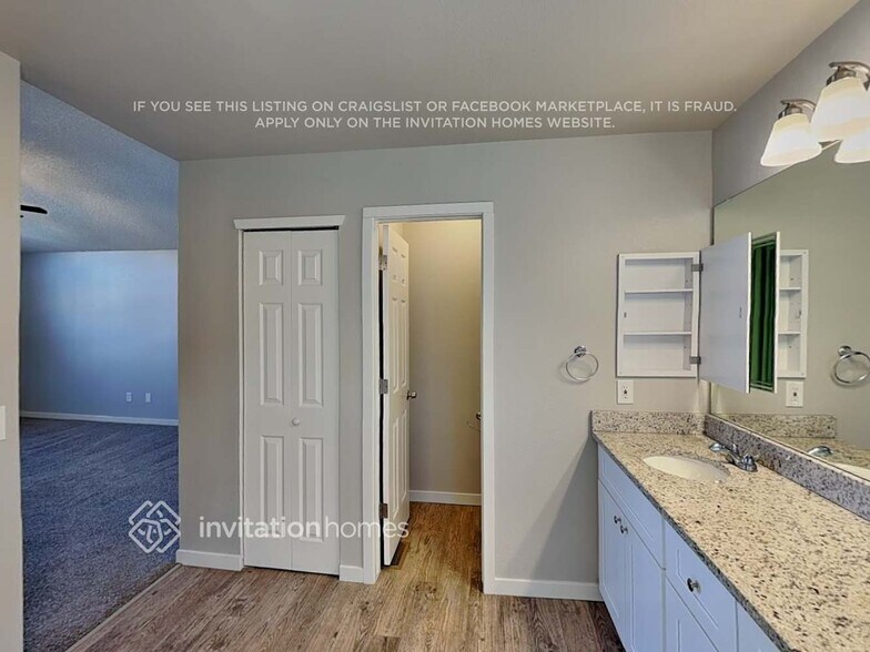 Building Photo - 17030 Motsenbocker Way