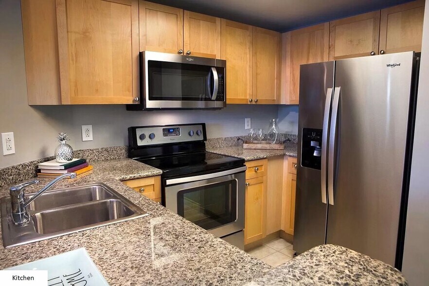 Building Photo - 777 7th St NW