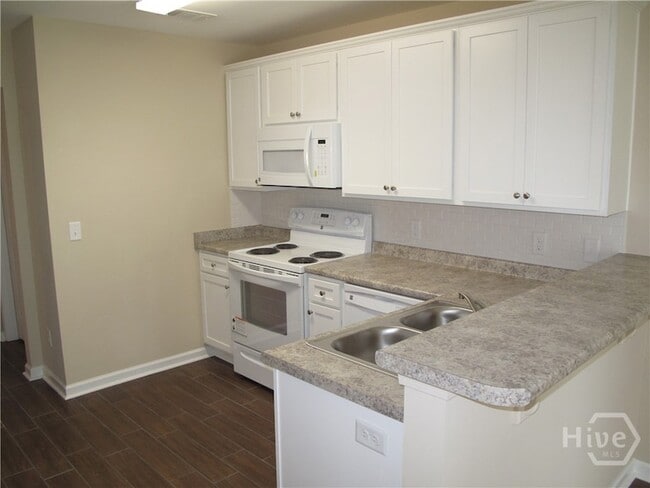 Building Photo - 145 Connor Lp