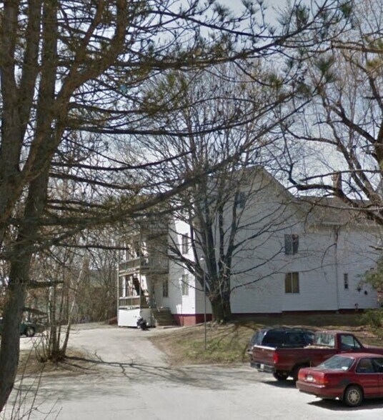 Building Photo - 617 Main St