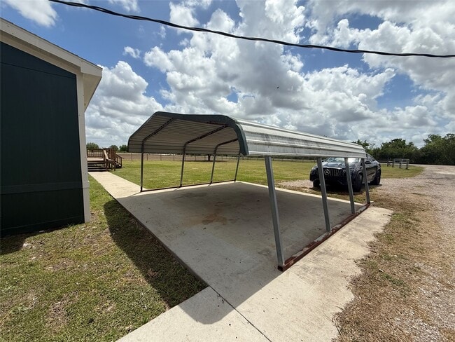 Building Photo - 1841 County Rd 382