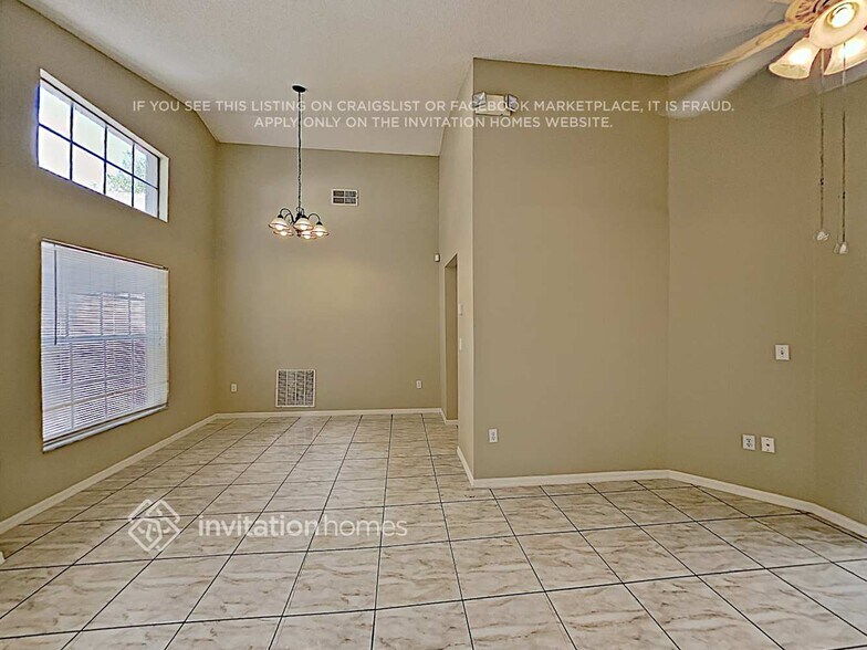 Building Photo - 106 Quiet Oak Ct