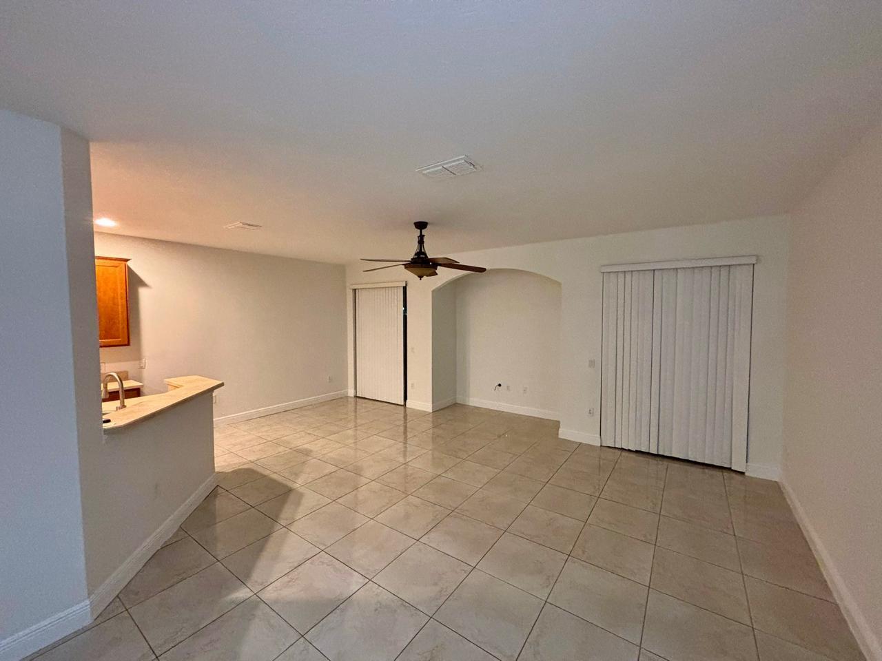 Living room - 2047 Estancia Cir