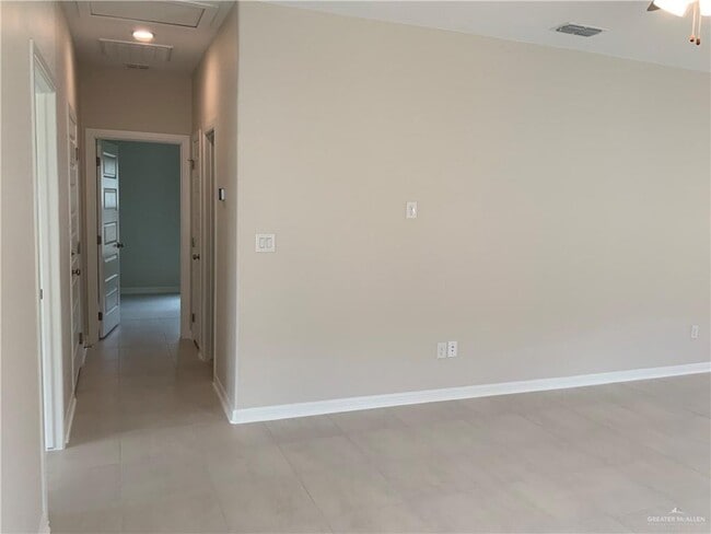 Building Photo - 3800 Westway Ave