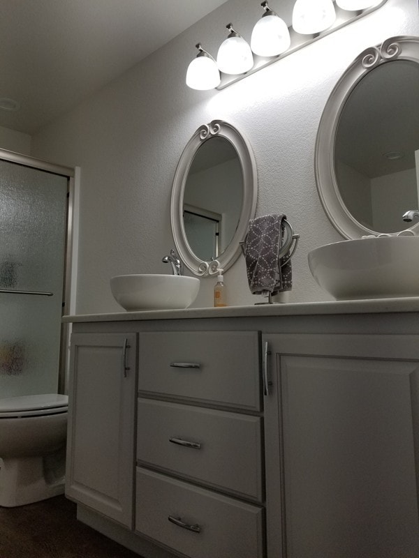 Building Photo - 2000 Ridgewood Dr