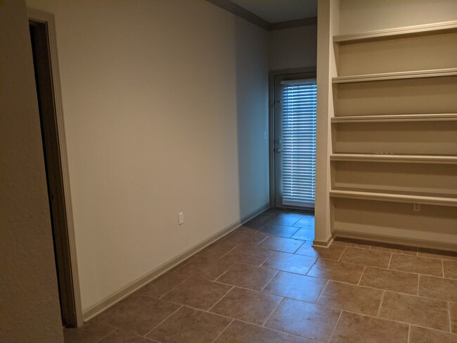 Building Photo - 350 Emerald Forest Blvd