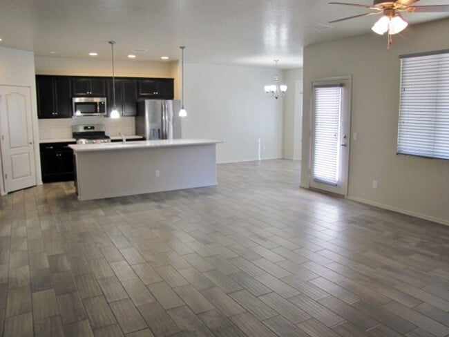 Building Photo - 4BR/2BA/2CG 2102 sq.ft. rental in Cimmaron Estates in Sierra Vista, AZ