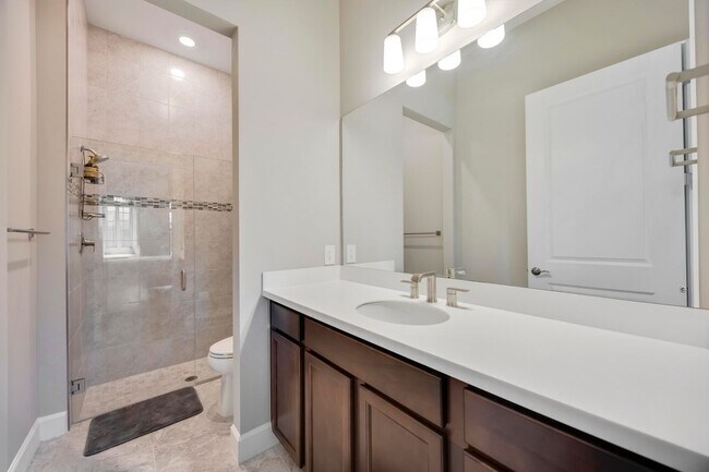 Building Photo - 18009 Northwood Pl