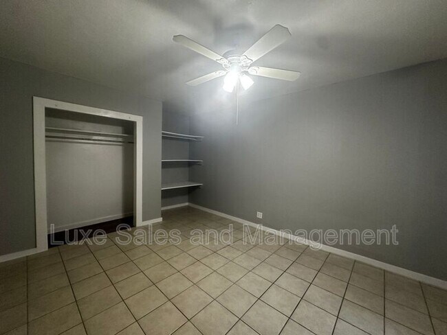 Building Photo - 1134 NW 49th St