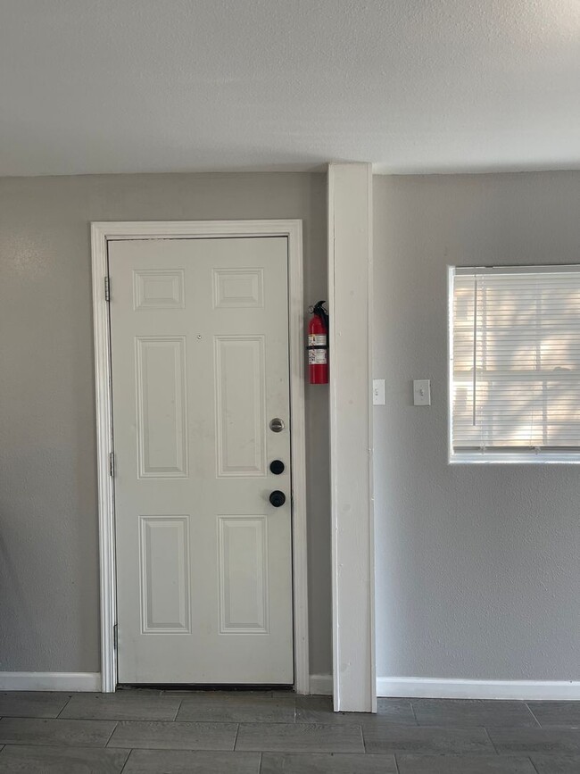 Building Photo - All bills included! Sec 8 Approved