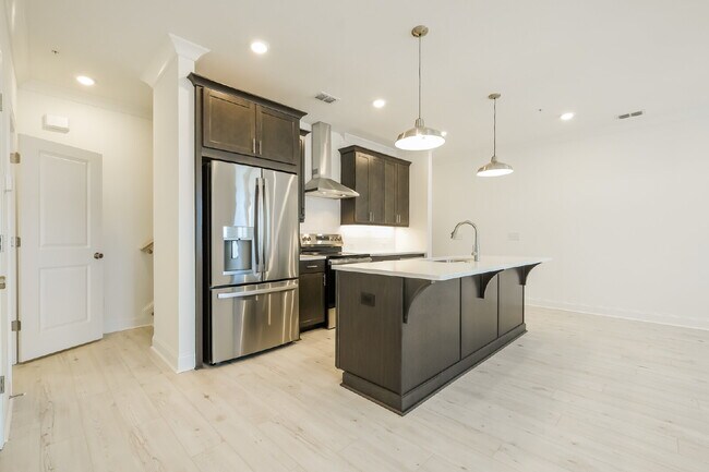 Building Photo - 514 Alice Wy