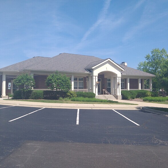 Building Photo - 277 W Biros Ln