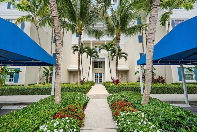 Building Photo - 814 Bay Colony Dr S