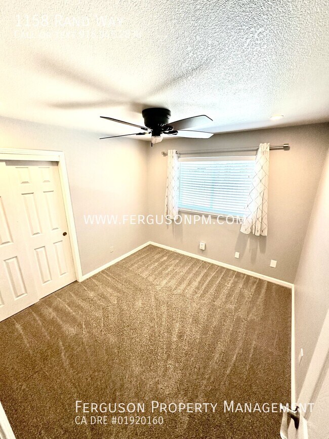 Building Photo - 1158 Rand Way