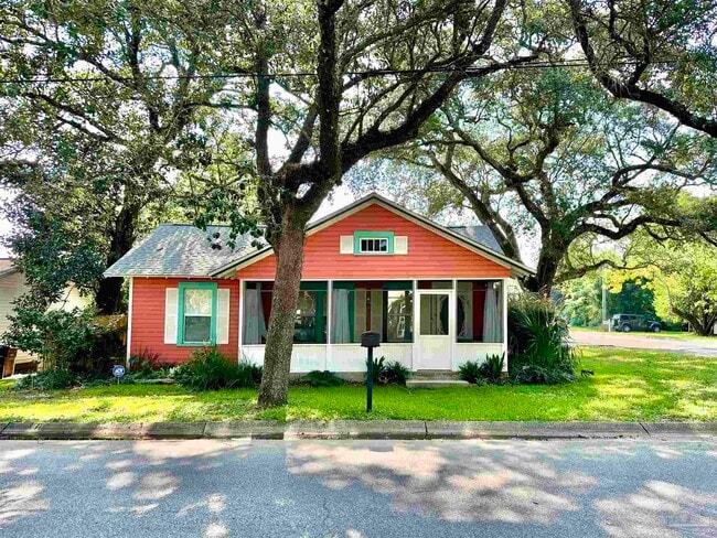 Primary Photo - 255 N C St