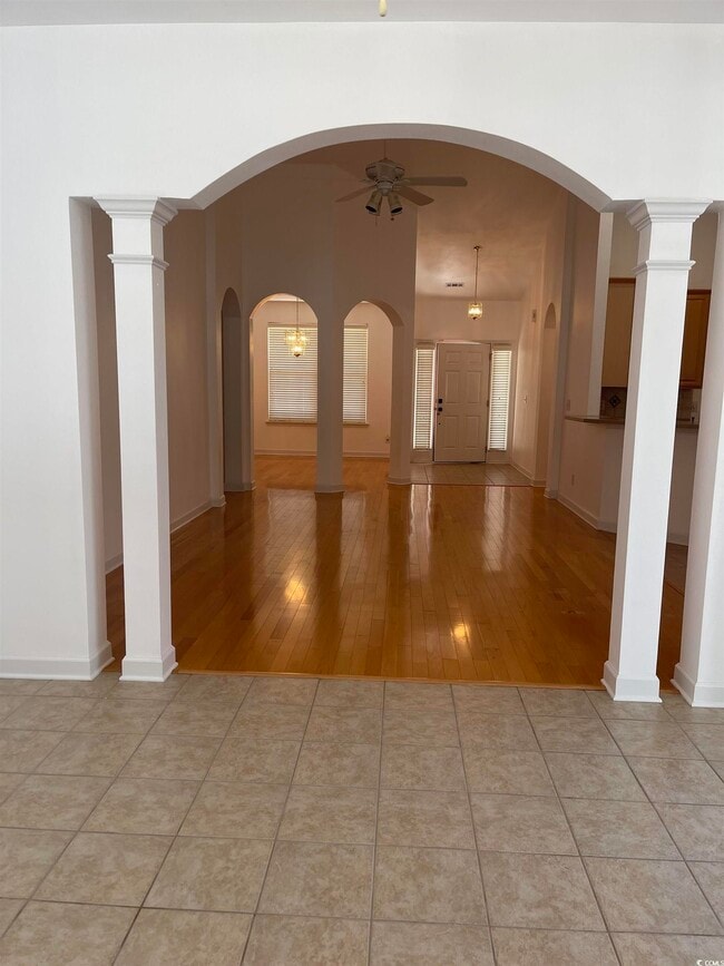 Building Photo - 2504 Sugar Creek Ct