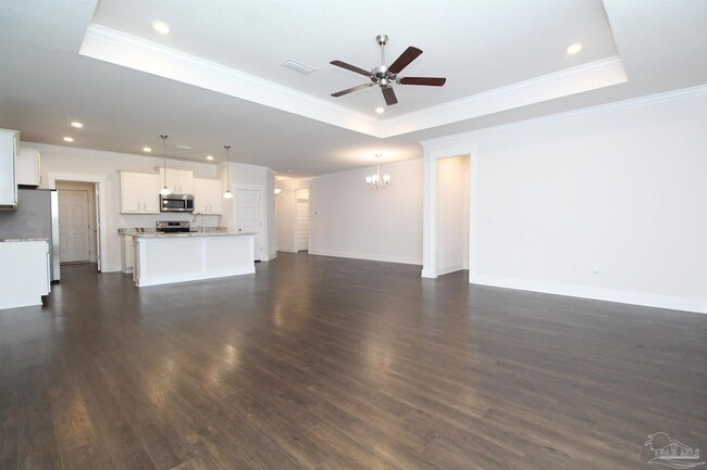 Building Photo - 717 Brambling Ct