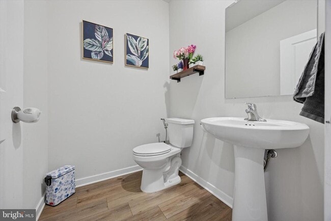 Building Photo - 68 Painters Wy