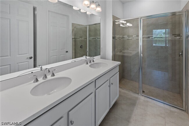 Building Photo - 1093 Tranquil Brk Dr