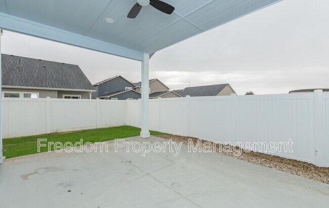 Building Photo - 2125 Oxon St