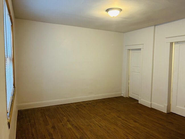 Building Photo - 9515 S Ave N