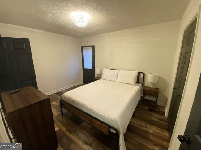 Building Photo - 683 Grant St